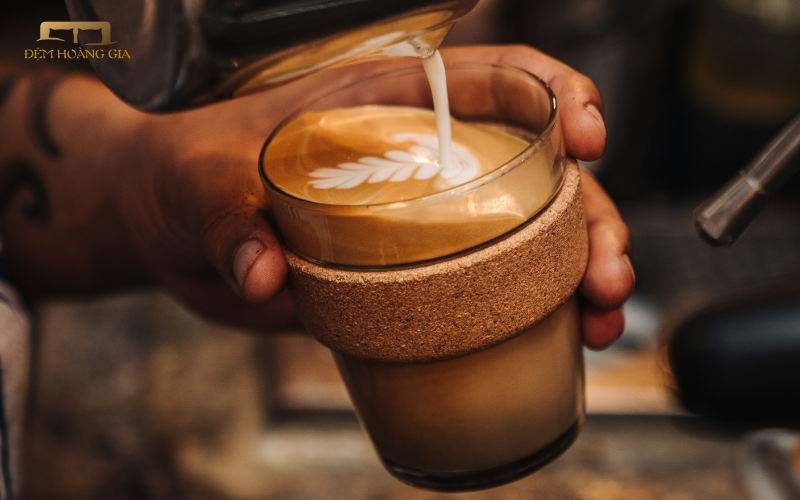 Tránh xa Caffein để bảo vệ giấc ngủ ngon của bạn